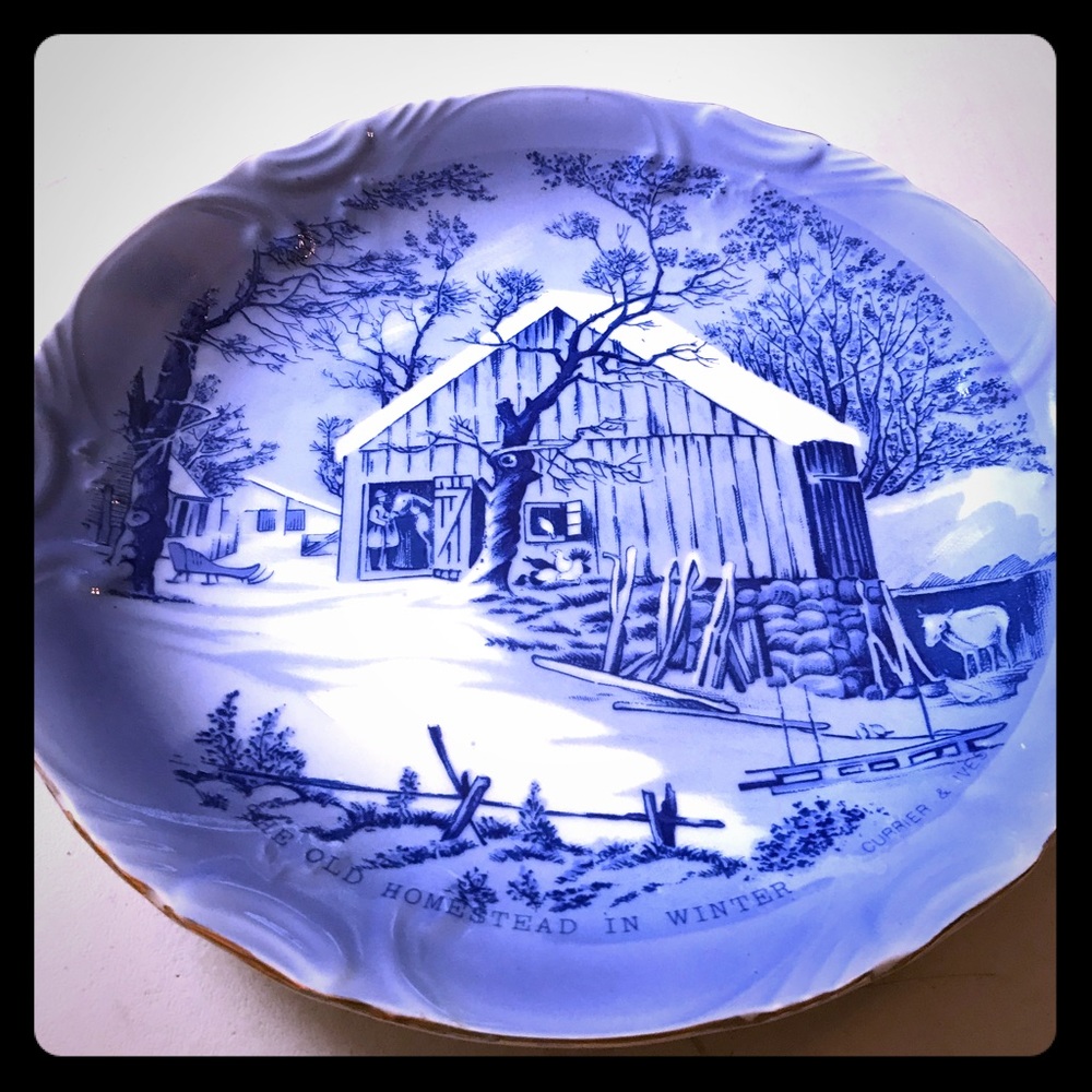 Two vintage decorative plates.